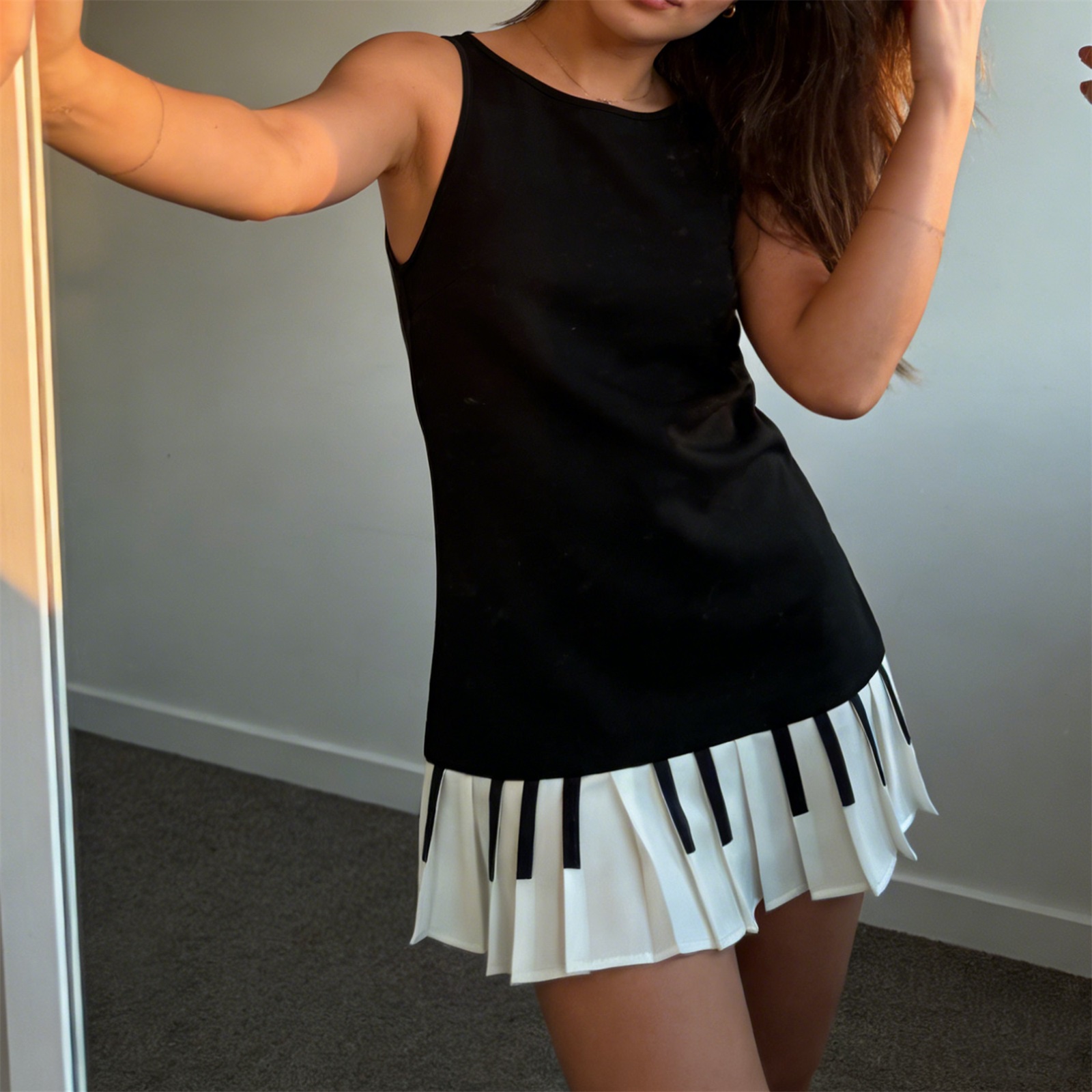 Kadınlar için Y2K Piyano Tuşu  - Y2K Backless Halter Mini Dress incelemesi ve fiyatı